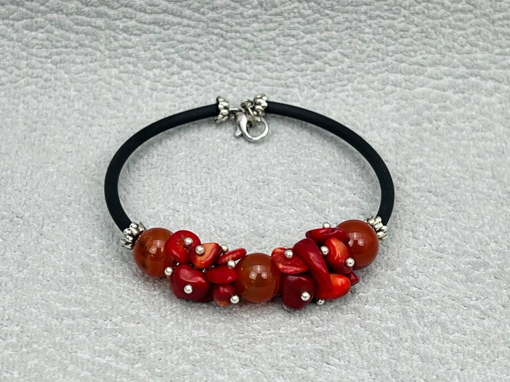 Браслет из Сердолика и Коралла 3*4мм,  10*10мм